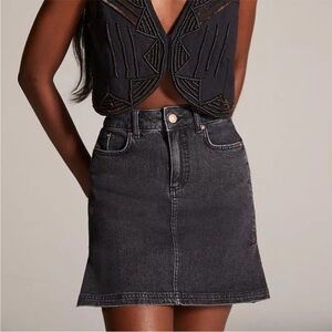 Anthropologie Pilcro side pleat denim skirt size 6